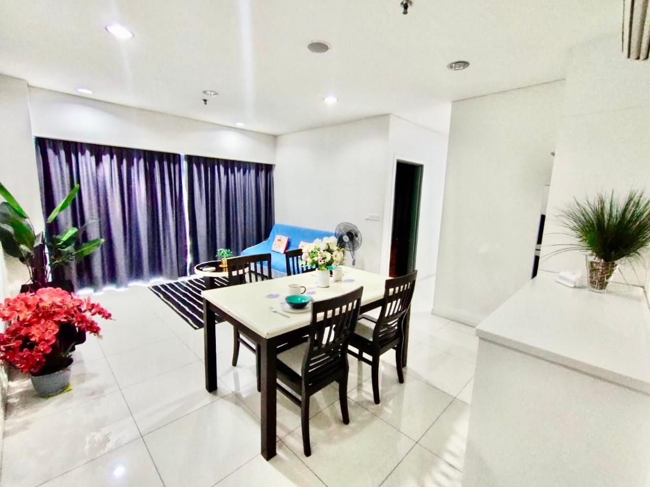 Klcc One Bedroom Apt & Studio クアラルンプール エクステリア 写真