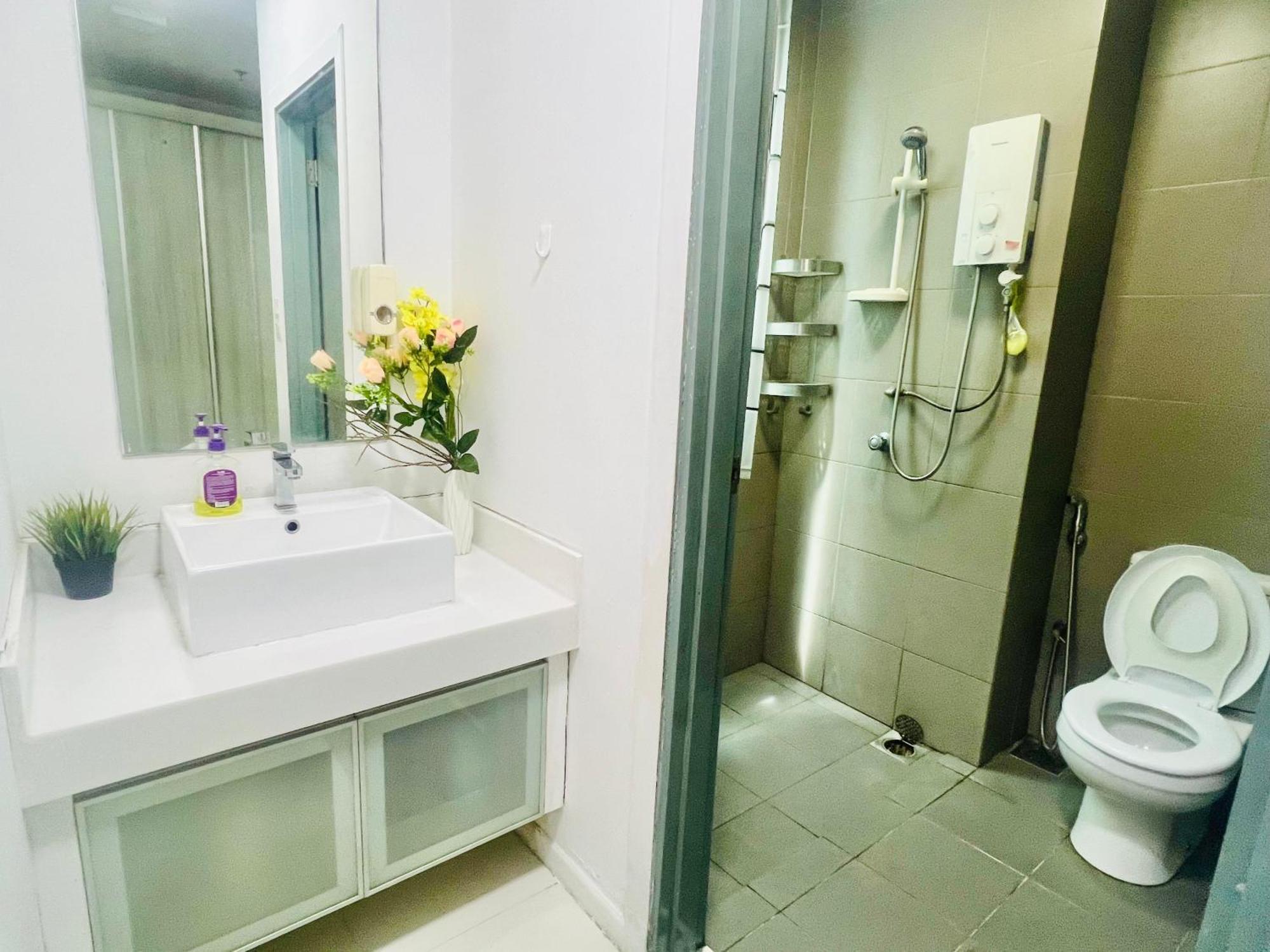 Klcc One Bedroom Apt & Studio クアラルンプール エクステリア 写真