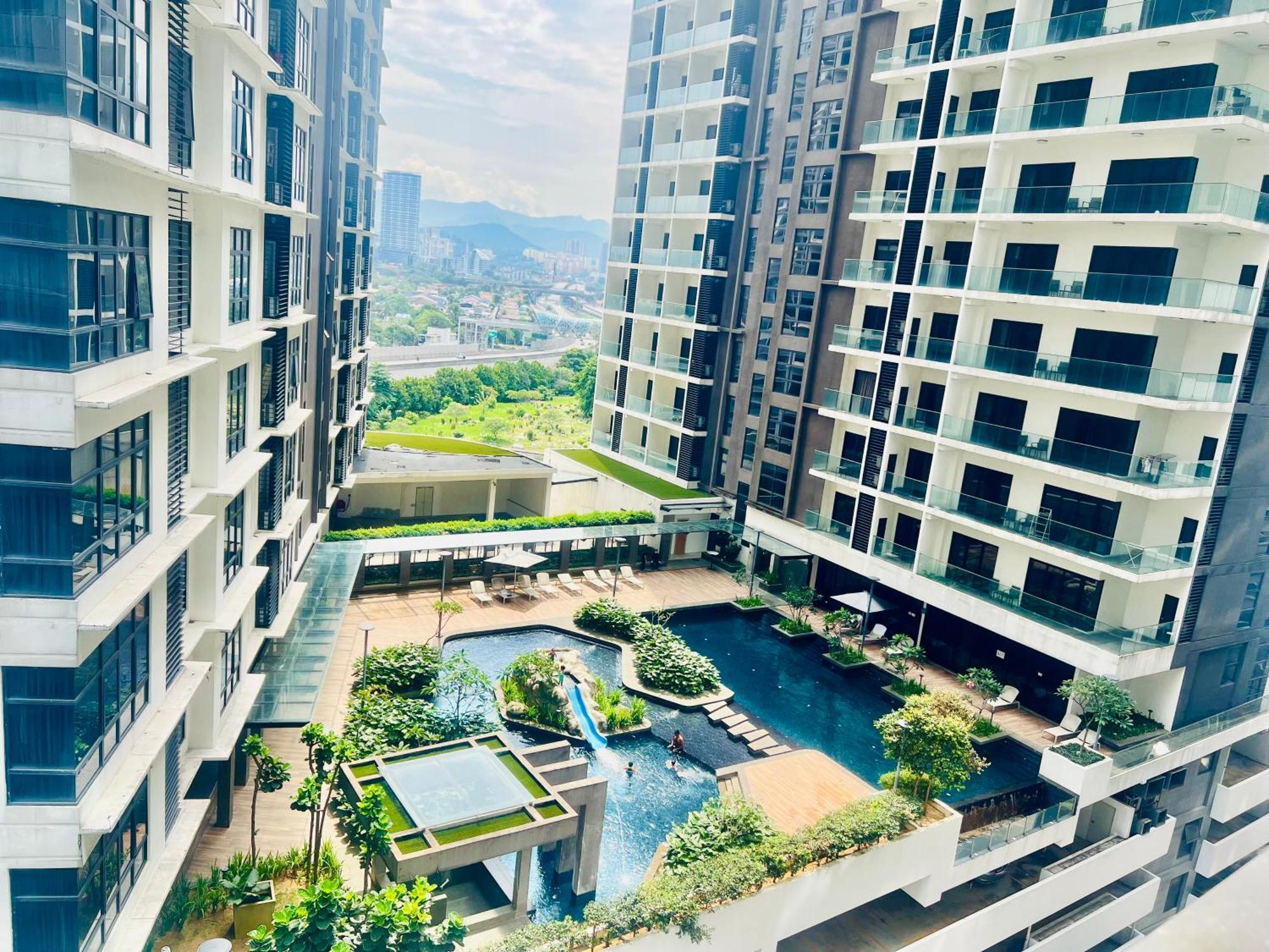 Klcc One Bedroom Apt & Studio クアラルンプール エクステリア 写真